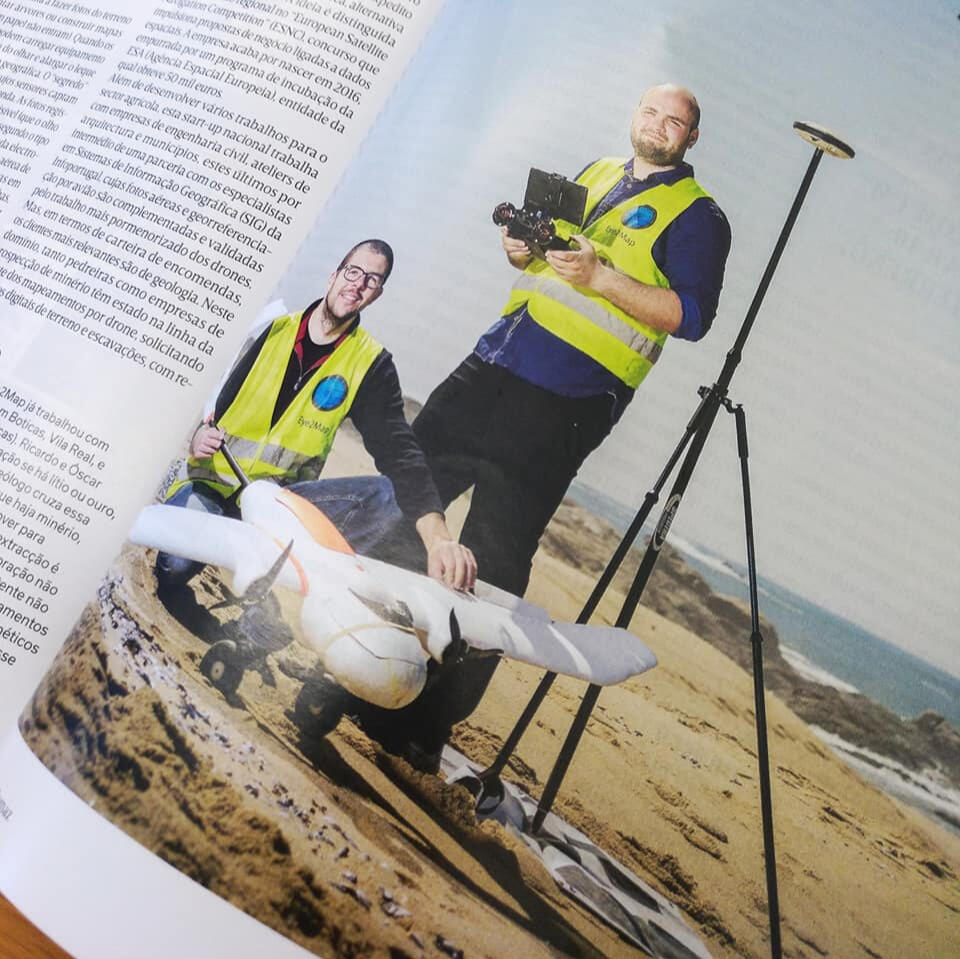 &quot;Usando fotografia feita por drones, a start-up Eye2Map consegue contar árvores, detectar doenças em plantas, construir modelos 3D e até ajudar a descobrir minério.&quot; - Forbes Portugal, 2019